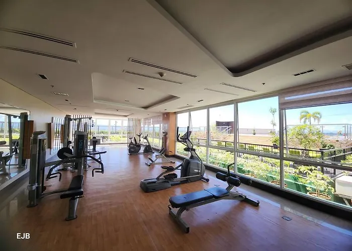 C1-7g Executive With Pool , 8boulevard Mactan Newtown マクタン