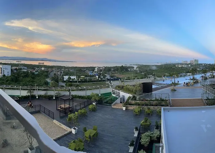 C1-7g Executive With Pool , 8boulevard Mactan Newtown マクタン